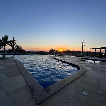Piscina infinita vista mar com por do sol Praia Grande Arraial do Cabo-3